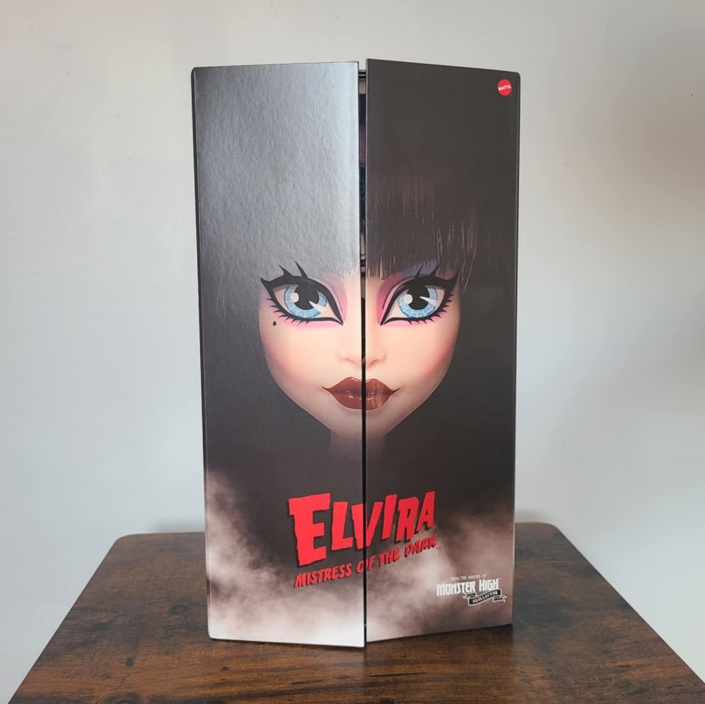 Elvira Monster High Doll - Picture 6 of 6